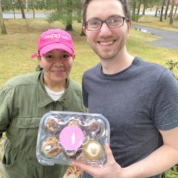 Veegmyeats - Us with the owner! She is the best, so kind and sweet! (Photo by Deanna Troy Travels) - Vegan Near Me - Hartford, Connecticut