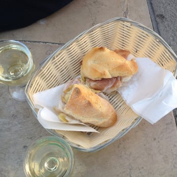 Bacareto Da Lele - Wine Bars Near Me - Venezia, VE Bacareto Da Lele - Wine Bars Near Me - Venezia, VE