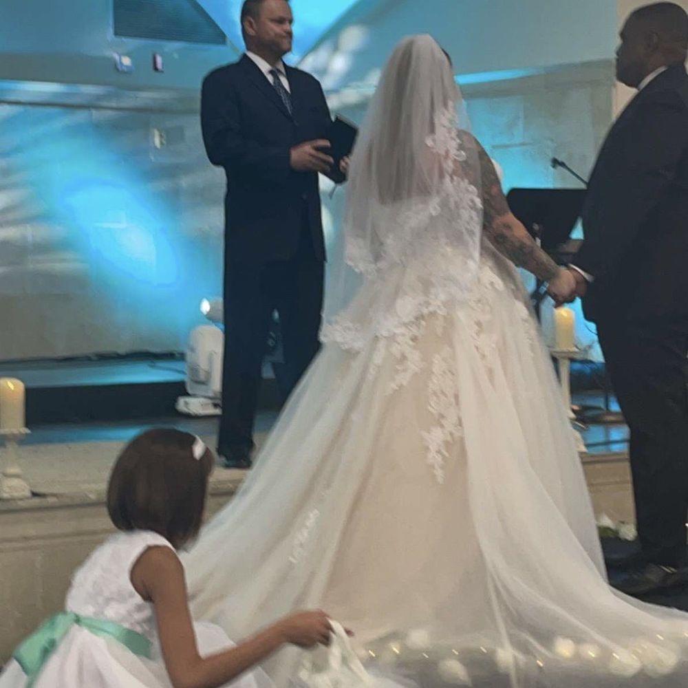 Gracepoint Church - Pastor Steven Geiger marrying my husband and I. (Flower girl fixing train of dress ) - Churches Near Me - Fort Lauderdale, Florida Gracepoint Church - Pastor Steven Geiger marrying my husband and I. (Flower girl fixing train of dress ) - Churches Near Me - Fort Lauderdale, Florida
