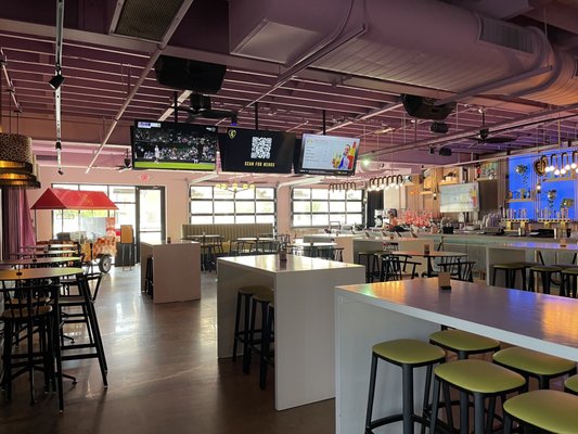 Goldie’s Live Music Bar & Restaurant by null