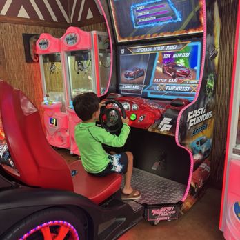 Congo River Golf - Not many but just enough for the littles. - Amusement Parks Near Me - Daytona Beach Shores, Florida