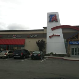 Entrance. Clean bathrooms and fast food.