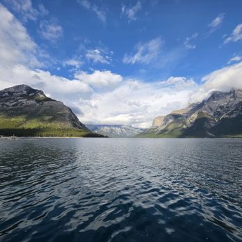 Lake Minnewanka - Lakes Near Me - Banff, Alberta