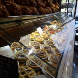 Cucciolo - The attractive setup at the dessert counter