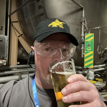 Budweiser Brewery Experience - Budweiser ... just made that day! It's VERY FRESH!! I'm in Heaven!! - Beer Tours Near Me - Saint Louis, Missouri
