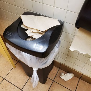 Arby's - Bathroom trash is full. Very unsanitary. - Fast Food Near Me - Poplar Bluff, Missouri