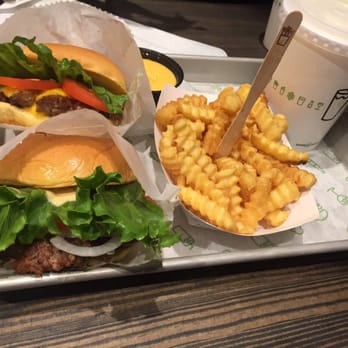 Shake Shack Mall of America - Burgers Near Me - Bloomington, Minnesota Shake Shack Mall of America - Burgers Near Me - Bloomington, Minnesota
