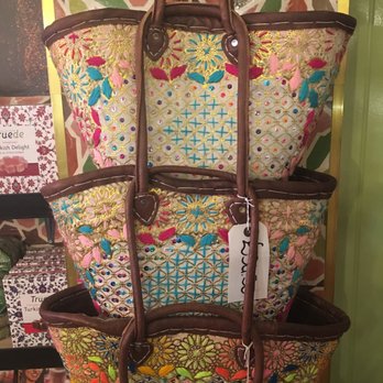 Comptoir Libanais - Lebanese Near Me - Kensington, XGL