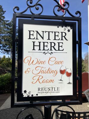 Reustle-Prayer Rock Vineyards by null