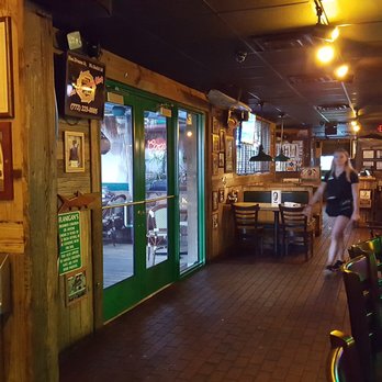 Flanigan's - Main Entrance - Seafood Near Me - Stuart, Florida