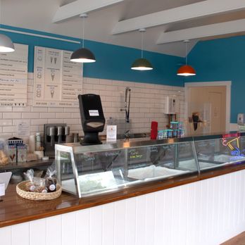 The Ice Box - The inside of the Ice Box - Ice Cream & Frozen Yogurt Near Me - Vineyard Haven, Massachusetts The Ice Box - The inside of the Ice Box - Ice Cream & Frozen Yogurt Near Me - Vineyard Haven, Massachusetts