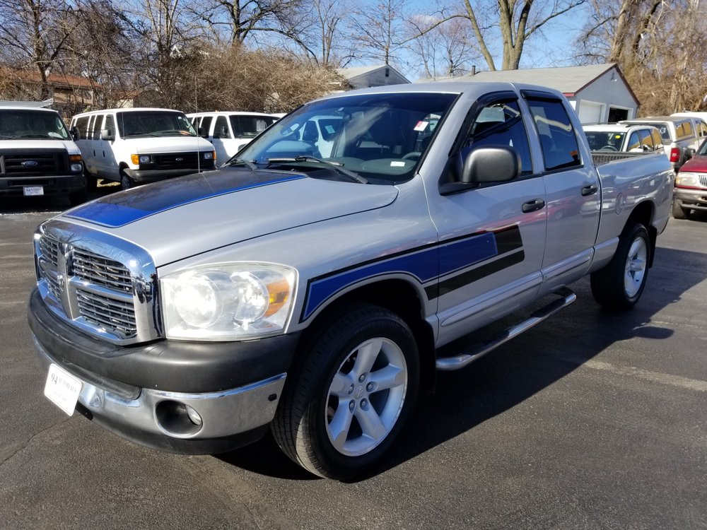 94 AUTOHAUS Updated August 2024 1417 S 1st Capitol Dr, Saint