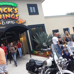 Dick's Wings & Grill - Youngerman Cir