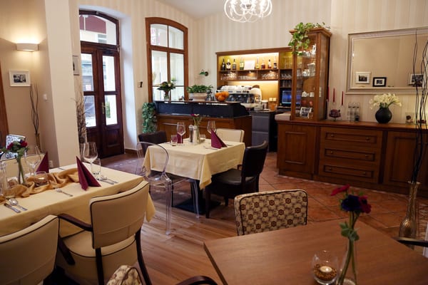 Restaurace Tusculum by null