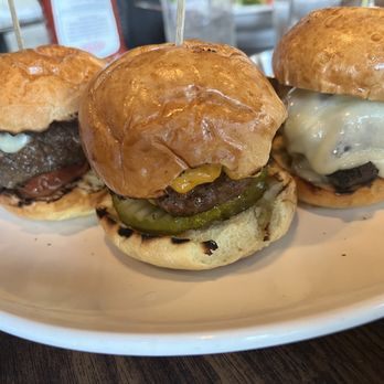 Little Honeycomb - Sliders - all three choices: Pepper Jack and bacon, cheddar and pickle, mushroom and swiss - Salad Near Me - Winnetka, Illinois Little Honeycomb - Sliders - all three choices: Pepper Jack and bacon, cheddar and pickle, mushroom and swiss - Salad Near Me - Winnetka, Illinois