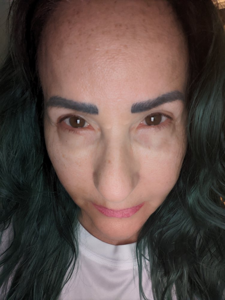 Hello Beautiful Logo