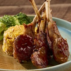 Bonanzas - Juicy, flame-grilled lamb chops glazed to perfection, served with seasoned rice and fresh broccoli--Bonanzas flavor in every bite!