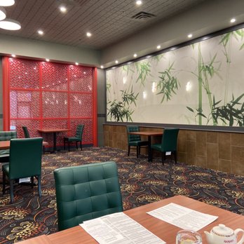 Mandarin Restaurant - the interior of the restaurant - Buffets Near Me - Ottawa, Ontario Mandarin Restaurant - the interior of the restaurant - Buffets Near Me - Ottawa, Ontario