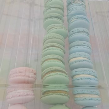 Munch Bakery - Pretty looking colorful macarons!! - Desserts Near Me - Torrance, California Munch Bakery - Pretty looking colorful macarons!! - Desserts Near Me - Torrance, California
