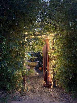 the tiny minotaur by null