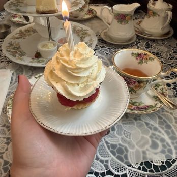 After Queen Tea Shop - Birthday tart - Tea Rooms Near Me - Markham, Ontario After Queen Tea Shop - Birthday tart - Tea Rooms Near Me - Markham, Ontario