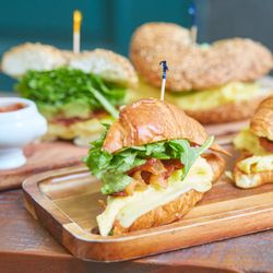 Sandcouch Cafe - Have you tried out our breakfast sandwiches? Lots of options to get you going in the morning!