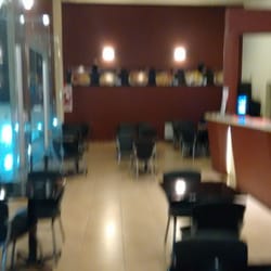 Lomitos 348 - Salon amplio, limpio, buena atencion