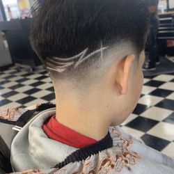 Yuba City Barbershop - Haircut With Design