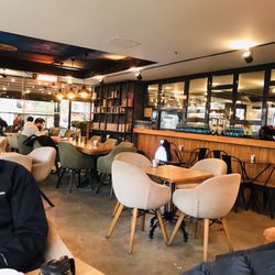 Ministry Of Coffee - Inside