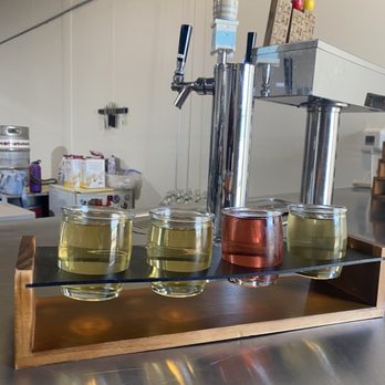 Hidden Cave Cidery - Cider flight - Cideries Near Me - Middleton , Wisconsin