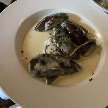 Eleni's - Mussels in white sauce - Greek Near Me - New York, New York