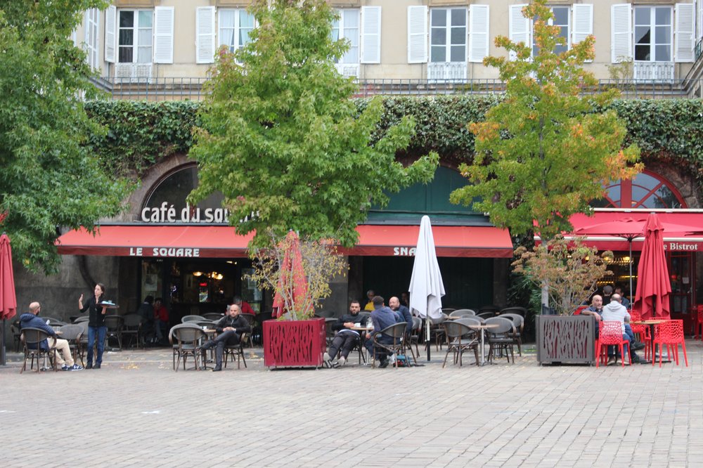 Café du Square