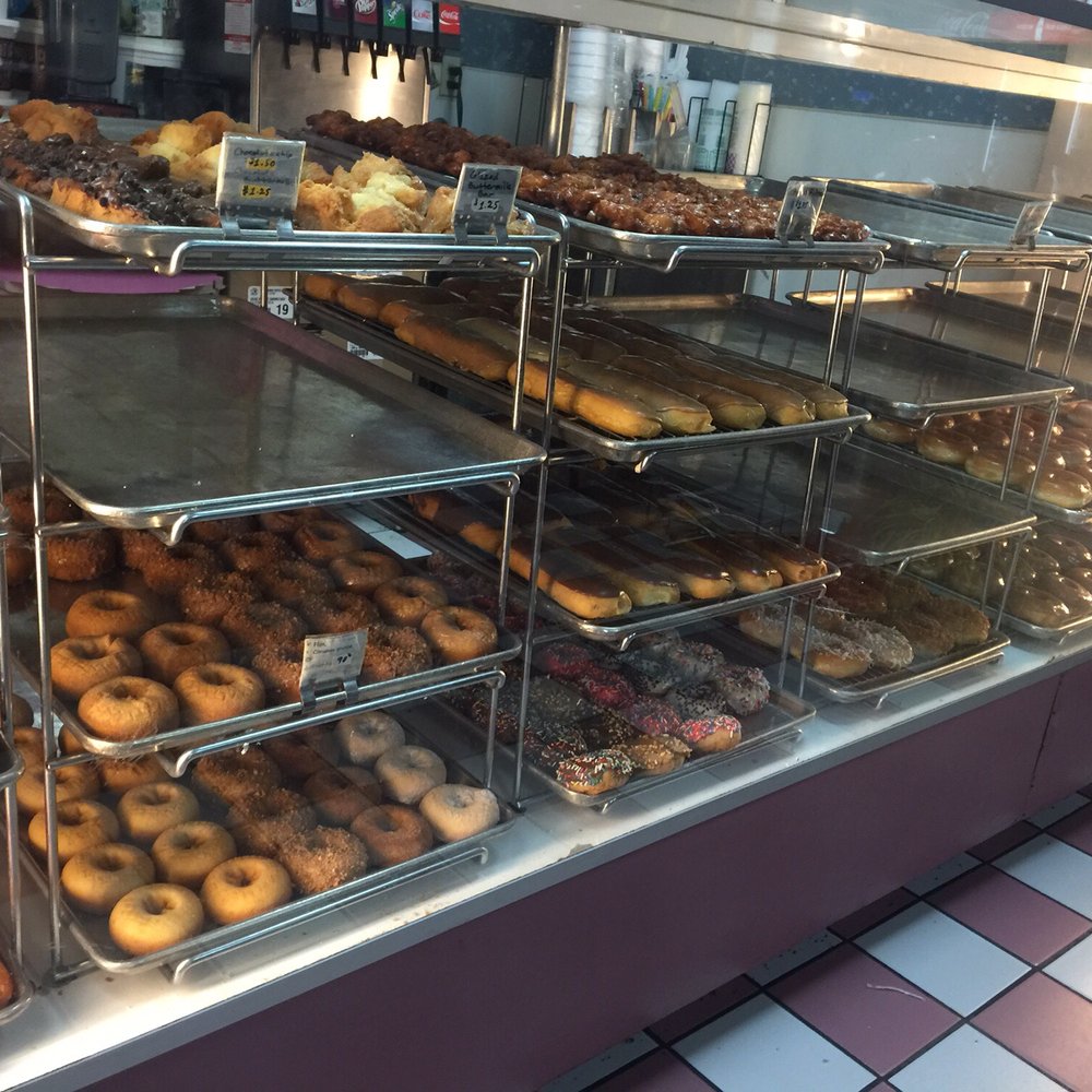 Donut Delite - Fresh donuts early in the morning - Donuts Near Me - Simi Valley, California Donut Delite - Fresh donuts early in the morning - Donuts Near Me - Simi Valley, California