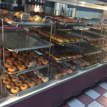 Donut Delite - Fresh donuts early in the morning - Donuts Near Me - Simi Valley, California