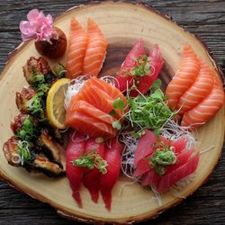 Rollian - Sake sushi & Sashimi, Unagi sushi, Maguro Sushi & Sashimi