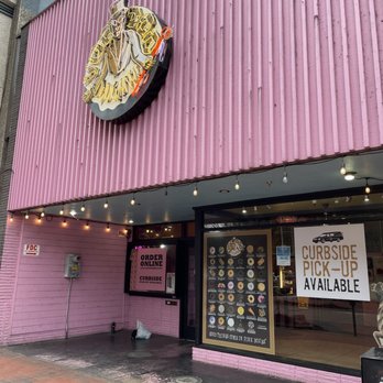 Voodoo Doughnut - Front - Donuts Near Me - Eugene, Oregon