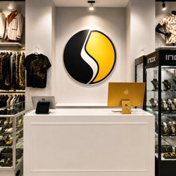 5bulouz - 5bulouz checkout counter at Mall of America, featuring our signature branding and curated accessories.