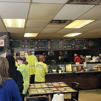 George's Happy Hog Barbeque - Barbeque Near Me - Oklahoma City, Oklahoma