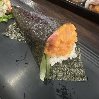 Show Sushi - Spicy Albacore Hand Roll - Sushi Bars Near Me - San Dimas, California