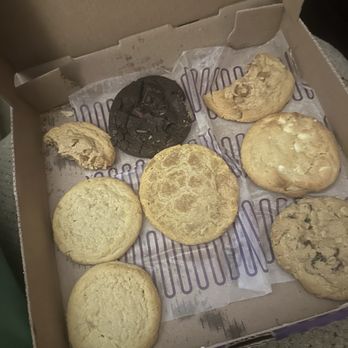 Insomnia Cookies - Oatmeal raisin, snickerdoodle, chocolate chocolate, peanut butter - Ice Cream & Frozen Yogurt Near Me - Detroit, Michigan Insomnia Cookies - Oatmeal raisin, snickerdoodle, chocolate chocolate, peanut butter - Ice Cream & Frozen Yogurt Near Me - Detroit, Michigan