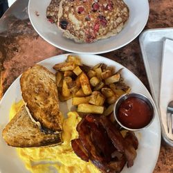 Café Madison - Super Breakfast
