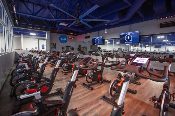 EōS Fitness by null