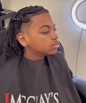 BARBERING SERVICES - BARBERING SERVICES WITH QUALITY AND CARE BARBERING SERVICES - BARBERING SERVICES WITH QUALITY AND CARE