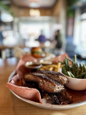 38 Degrees Ale House & Grill by null