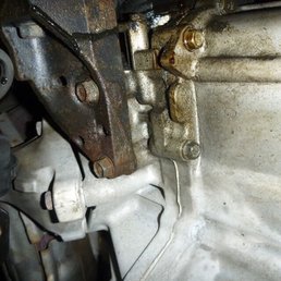 Leaking oil Leaking oil