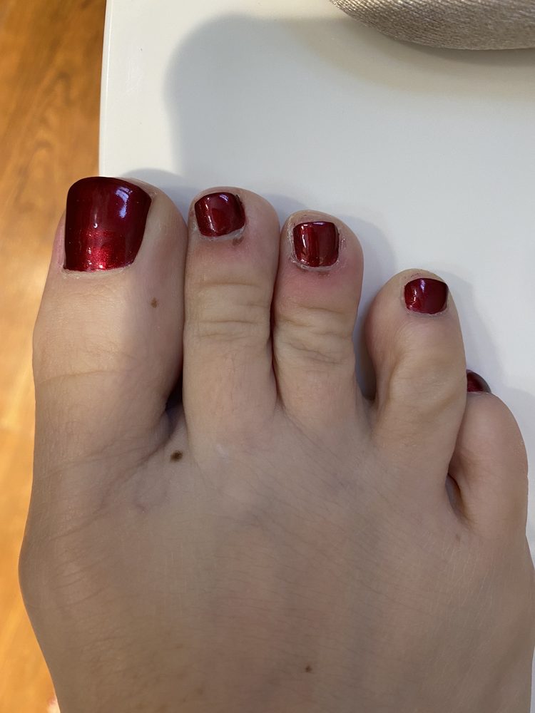 Glamor Nails Logo
