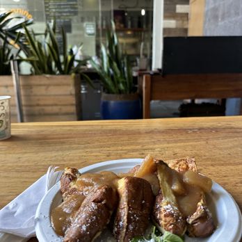 Morning Feed - French toast with compote - Breakfast & Brunch Near Me - Urban Honolulu, Hawaii Morning Feed - French toast with compote - Breakfast & Brunch Near Me - Urban Honolulu, Hawaii