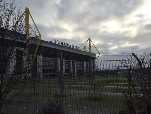 Signal Iduna Park by null