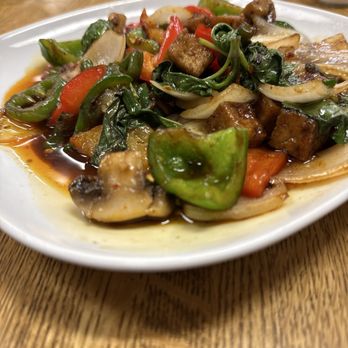 Li Su Thai Kitchen - Thai Near Me - Eagan, Minnesota