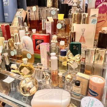 Starday Vintage - Perfumes from the past - Used, Vintage & Consignment Near Me - Los Angeles, California